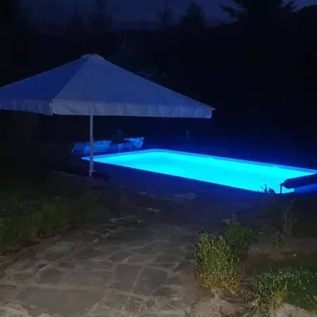 L - Hutir Holiday home