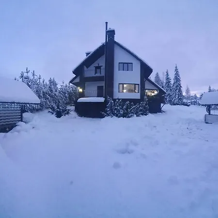 L-khutir Cottage7