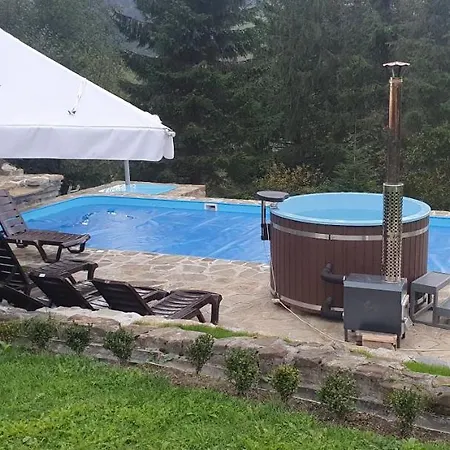 L-khutir Cottage7